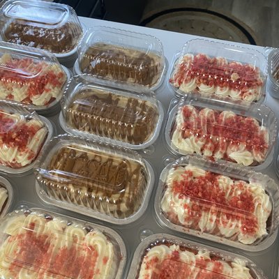 Small Cakes 