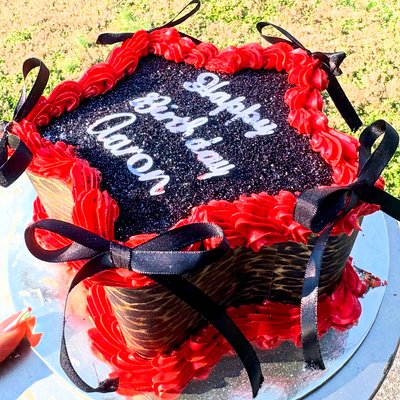 8 Inch Star shaped Cake