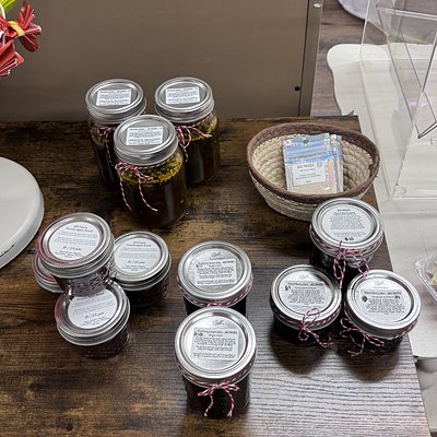 Jams / Jellies 1/2 Pint (check “i”)