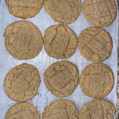 Peanut Butter Cookie Dozen