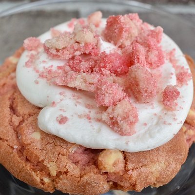 Frosted Strawberry Crunch- 4 Pack