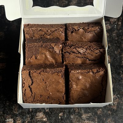 Dozen Rich Fudge Brownies 