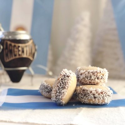 Traditional Argentinian Alfajores