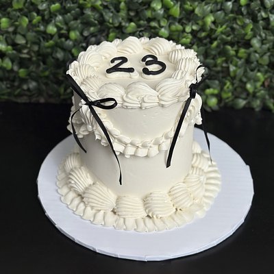 4” Round Cake (2 Layer) 
