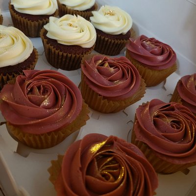 Dozen Cupcakes