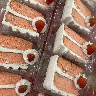 🍓 Strawberry Cake Slice 