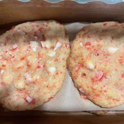 White Chocolate Chip Peppermint Cookies 