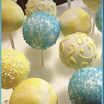 Cake Pops W/ Cake Purchase 