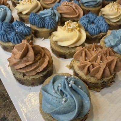 Mini Bites (1 1/2in) One Dozen 