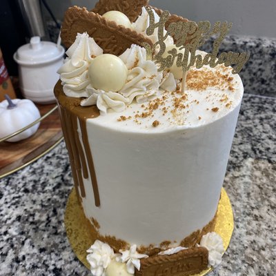 6 Inch Round or Heart Custom Cake 