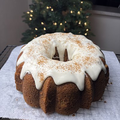 Joe’s Cinnamon Roll Pound Cake 