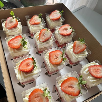 Shooter Dessert Cups
