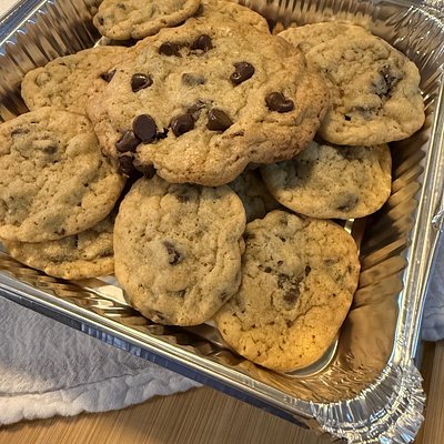 Dozen Traditional Chocolate Chip Cookies 