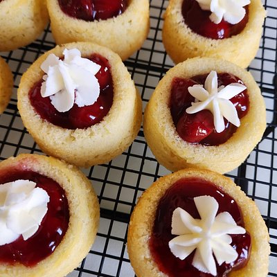 Vanilla Dessert Cake