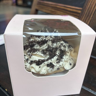 Cookies ’N Cream Cupcake ♡︎
