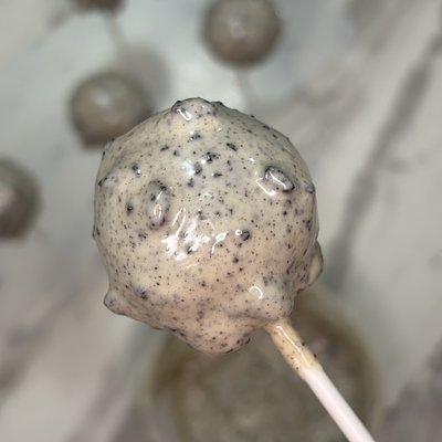 Biscoff Cake Pops - 12 Pack