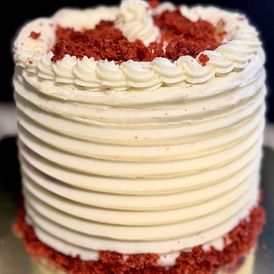 Red Velvet Cheesecake Cake 6”
