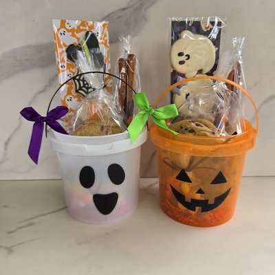 Boo Buckets