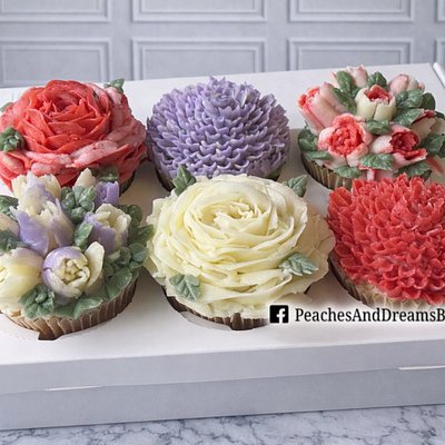 Buttercream Blooms Cupcakes