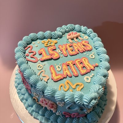 8 Inch Heart Cake 