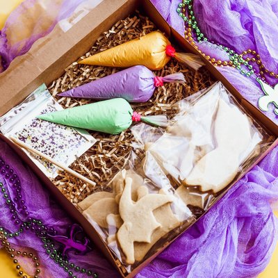 Mardi Gras DIY Kit - 12