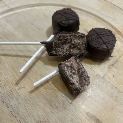 Chocolate Chip Cake Pops 