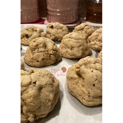 Walnut Chocolate Chip Chunky Cookie