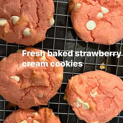 Strawberry Creme Cookies