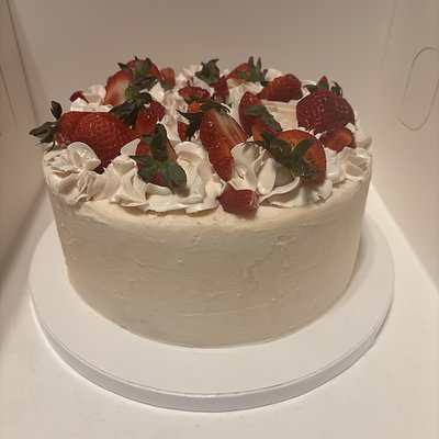 8” Cake (14-16 Servings) 2 Layer