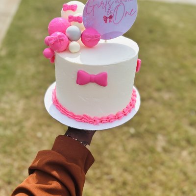 9 Inch Cake