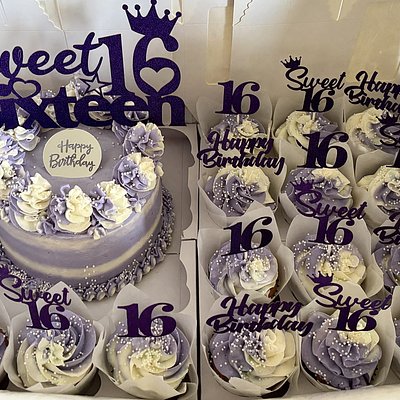 6 Inch & Cupcakes Combo