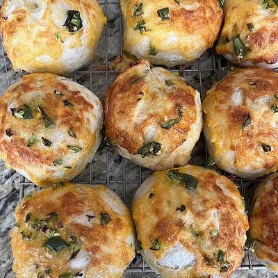 Cheddar Jalapeño Sourdough Bagel