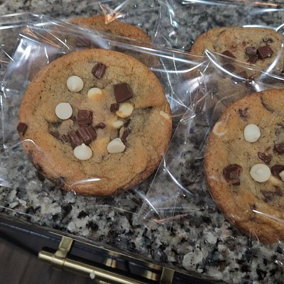 Gluten Free Chocolate Chip Cookie