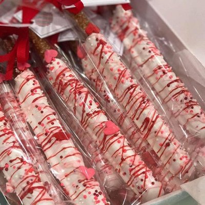 Dipped Pretzel Rods