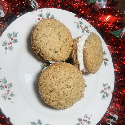 Oatmeal Cream Pies