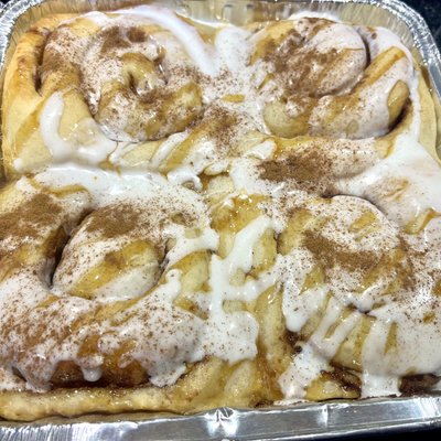 Cinnamon Rolls (Pan of 4 Large Rolls)