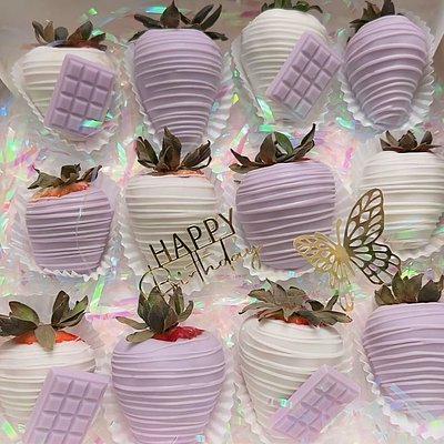 Chocolate Covered Strawberries, Dozen