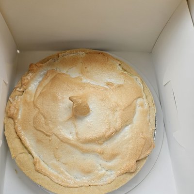 Swiss Meringue Lemon Pie