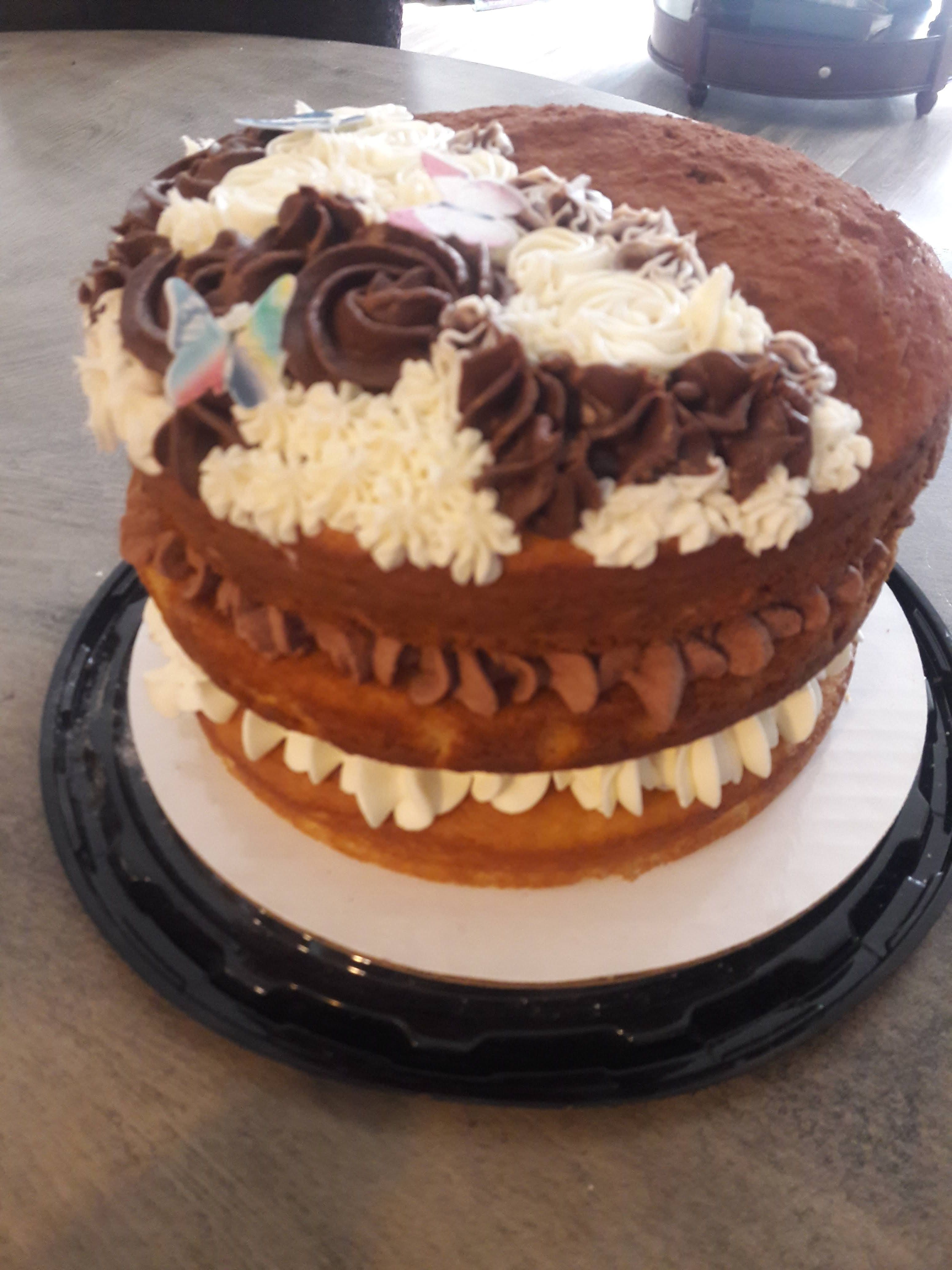 Chocolate & Vanilla Sponge Cake 