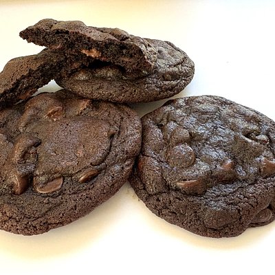 Triple Chocolate Chip Cookie