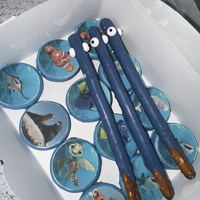 Dipped Treats (2/2)