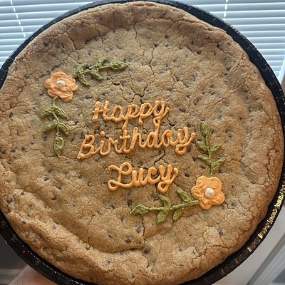 13in Round Cookie Cake