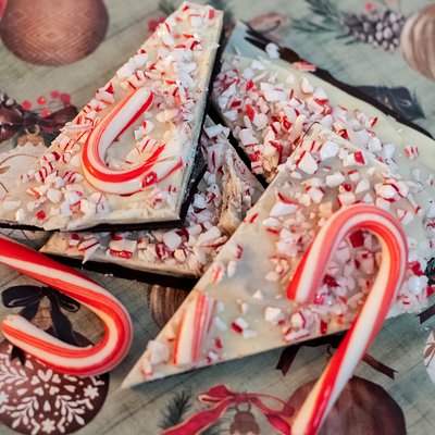 Peppermint Candy bark chocolate 