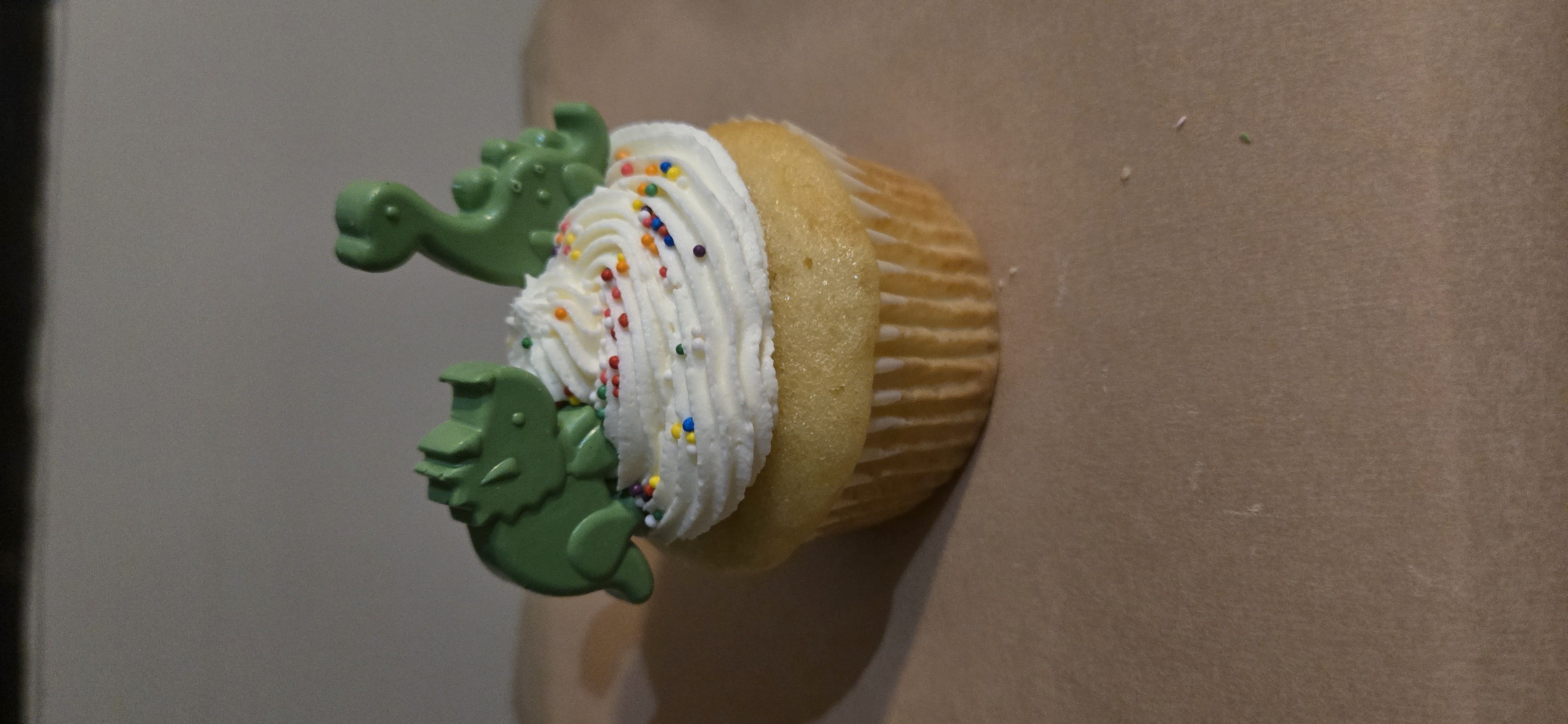 Intricut Cupcakes