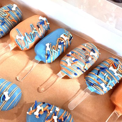 Cakesicles Tier One Decoration