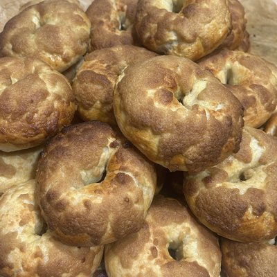 Ten Cinnamon Crunch Bagels