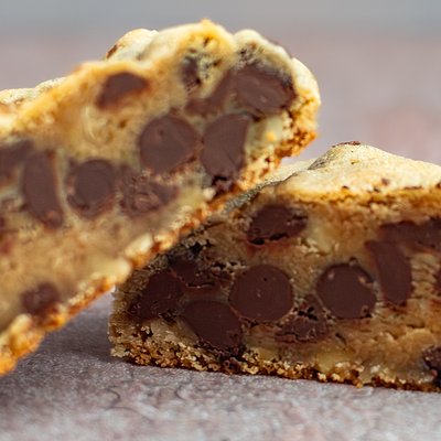 NY Bakery Style Cookies Chocolate Chip Box Of 4 