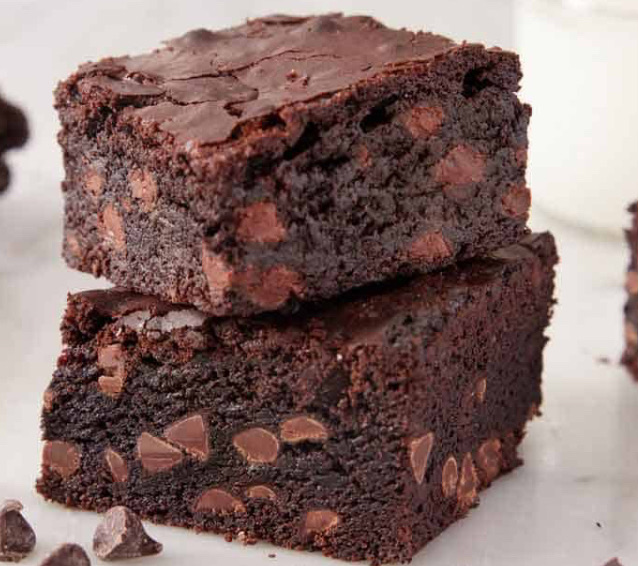 🍫 Triple Chocolate Brownie