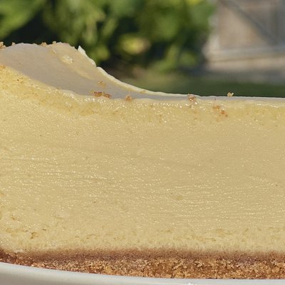 9” Classic NY Style Cheesecake 
