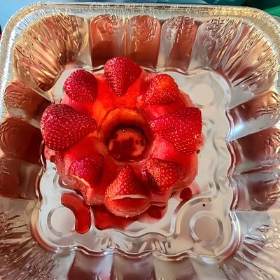 Small Fresaflan W/Strawberries 